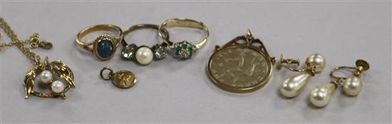 A small collection of 9ct gold jewellery,